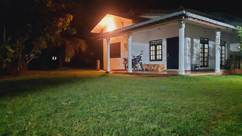 Corner Cottage - Anuradhapura Ngoại thất bức ảnh
